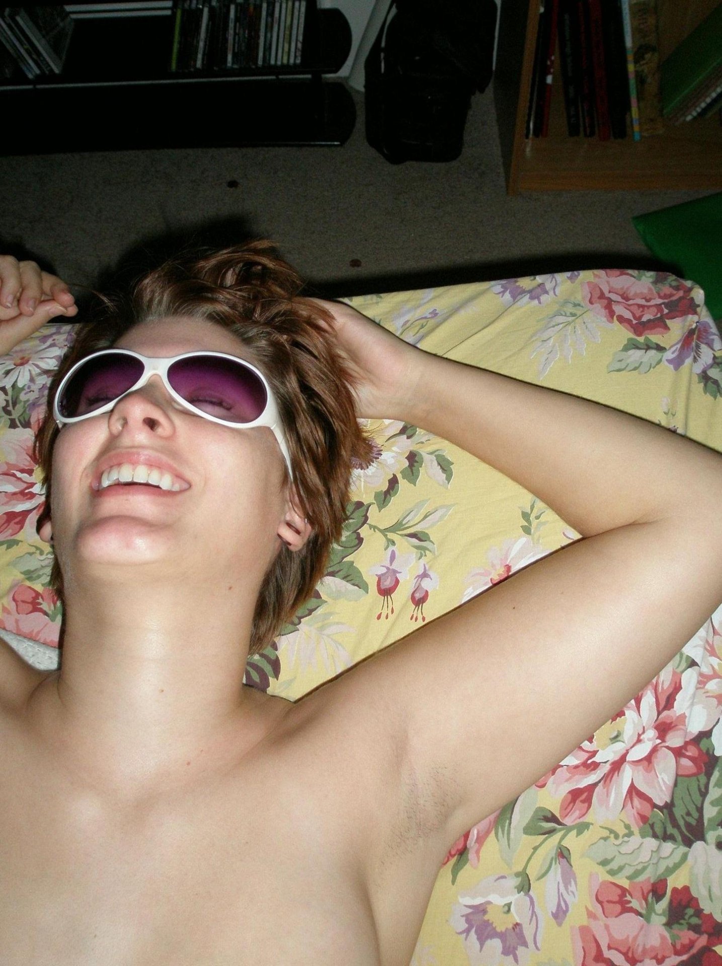 Sonnenbrillen-Frau aus Hamburg,Deutschland